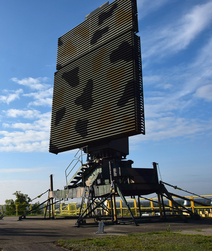 Radar NUR-12